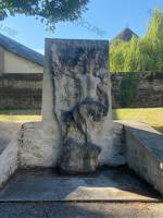 statue (2)